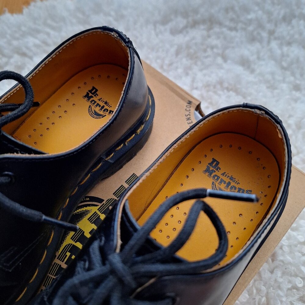 Dr. Martens Black Leather Women's Shoes